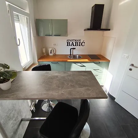 Babic 公寓 Valbandon